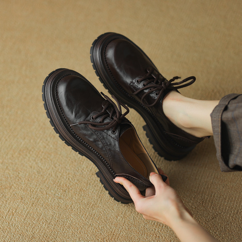 Virginia Women's Lace-Up Leather Loafer