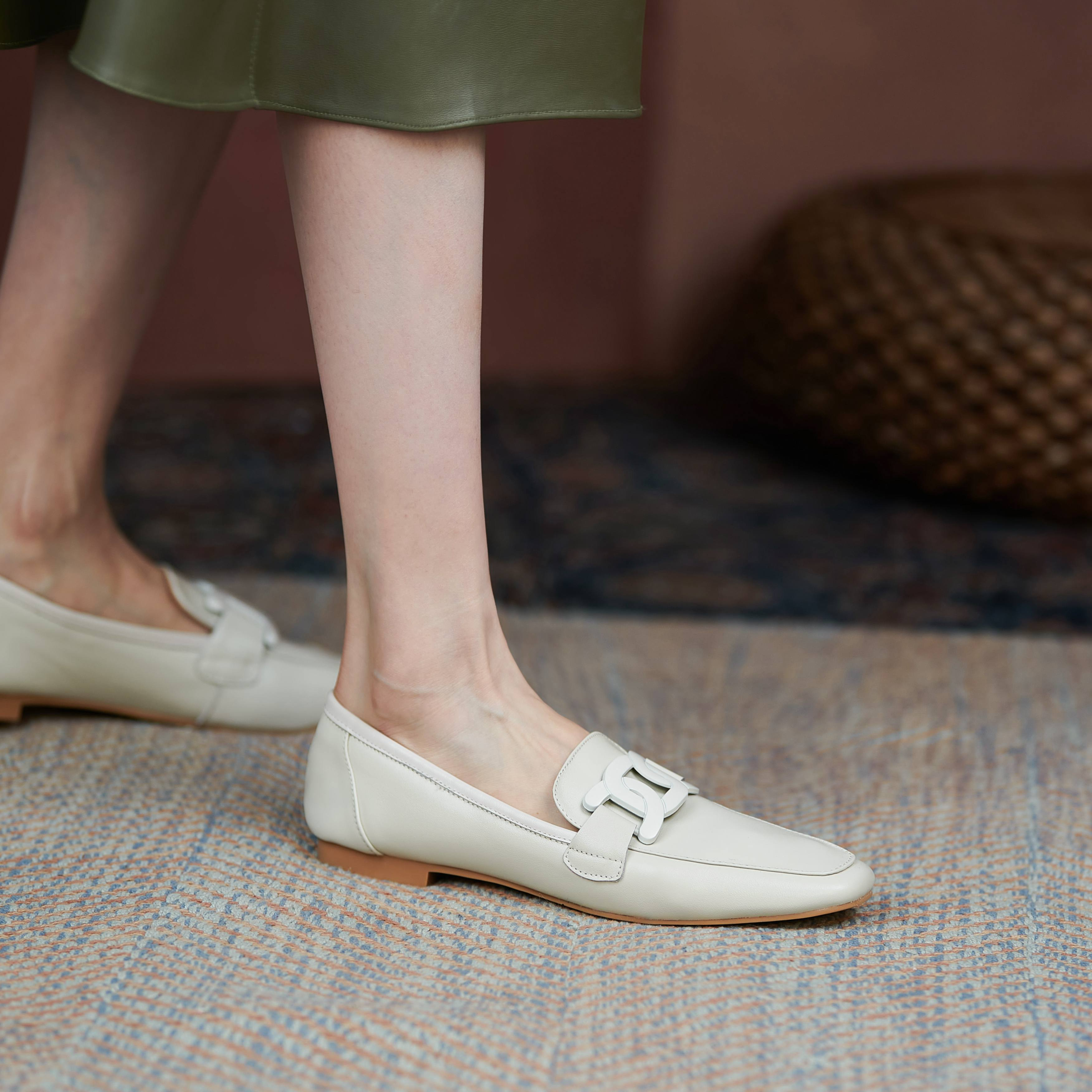 Loy Women's Low Heels Slip On Loafer Shoes