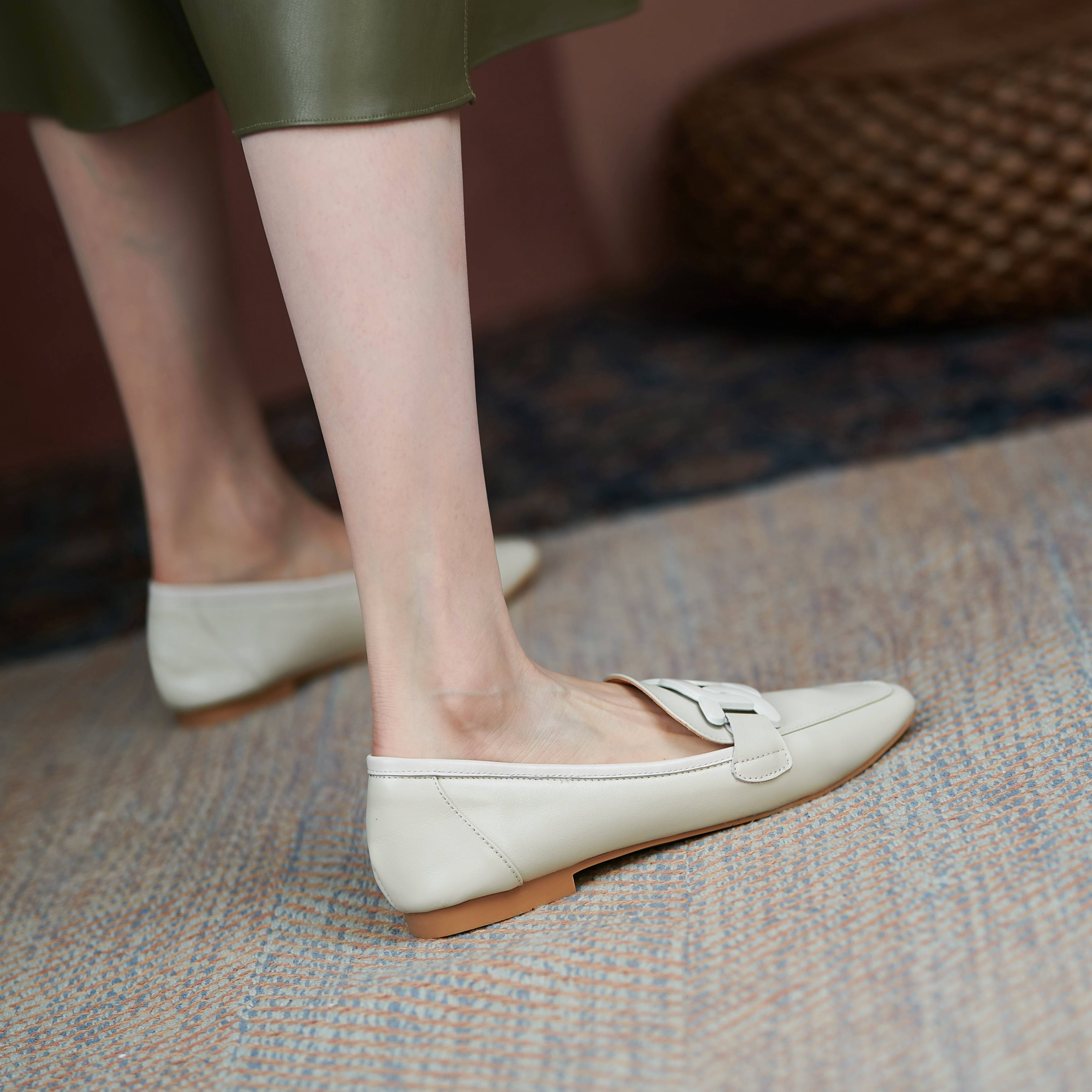 Loy Women's Low Heels Slip On Loafer Shoes
