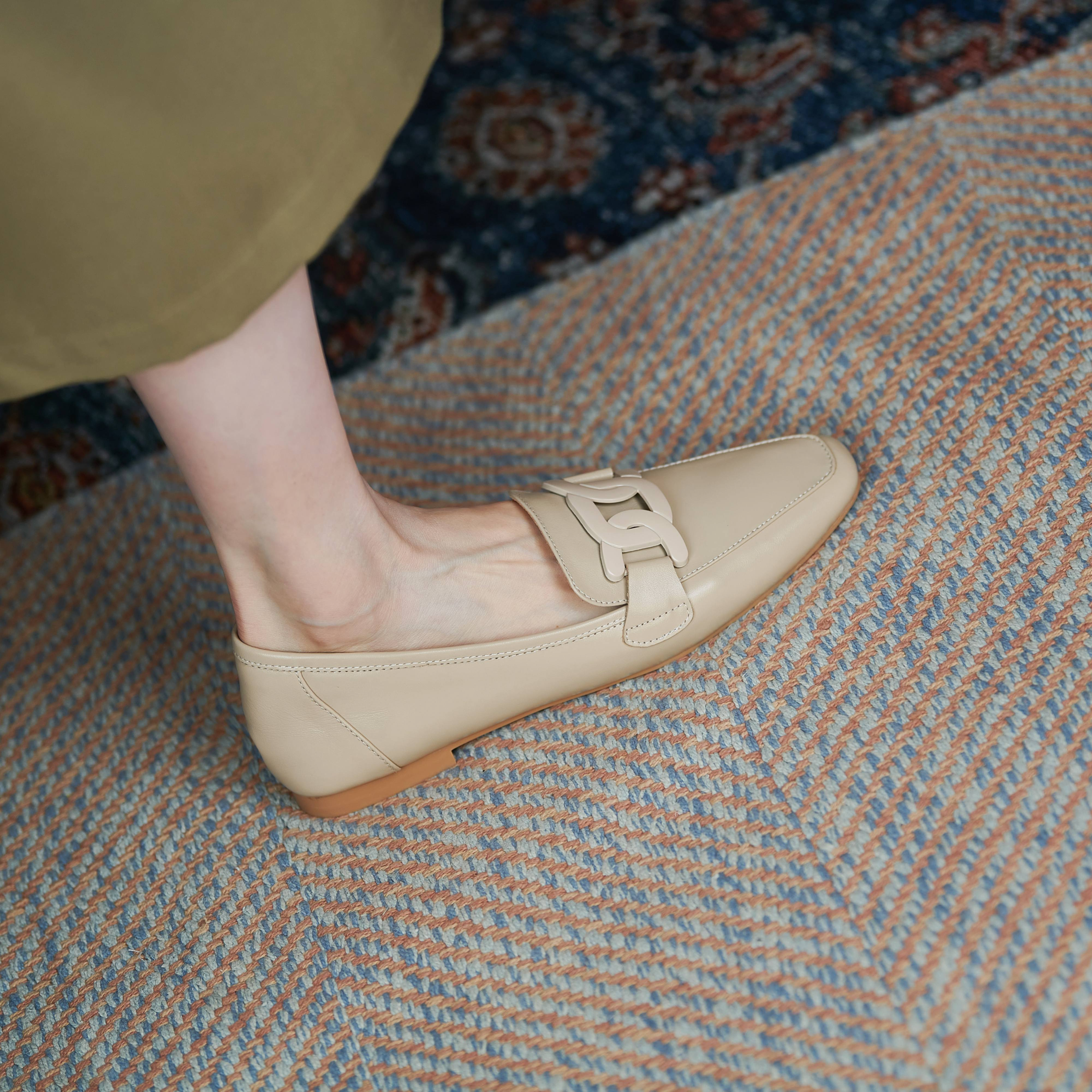 Loy Women's Low Heels Slip On Loafer Shoes