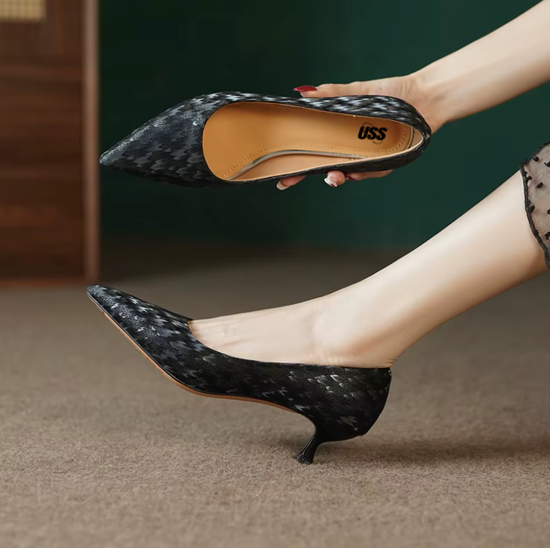Zaira Women's Pointed Toe Pumps